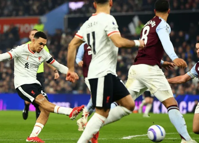 Aston Villa xuất sắc cầm hòa Liverpool 2-2 trên sân nhà